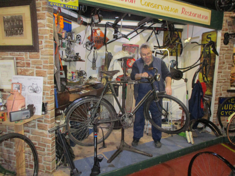 workshop in museum 768x576