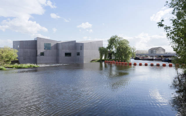 Hepworth W DCA 3307 640x400 1
