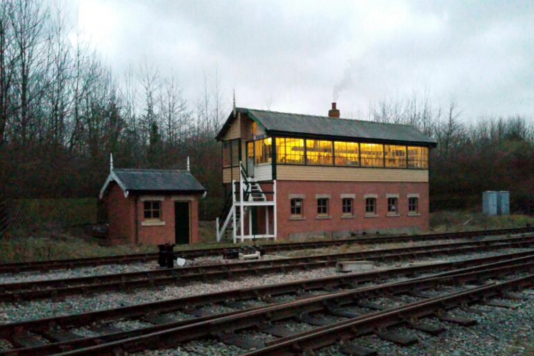 rf signalbox dusk 2019 02 02 dOqrRBL98Zf8wGPN 768x512
