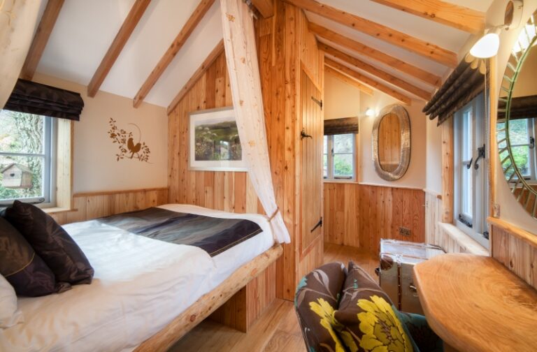 treehouse bed IMG 7173 Edit Edit 768x504