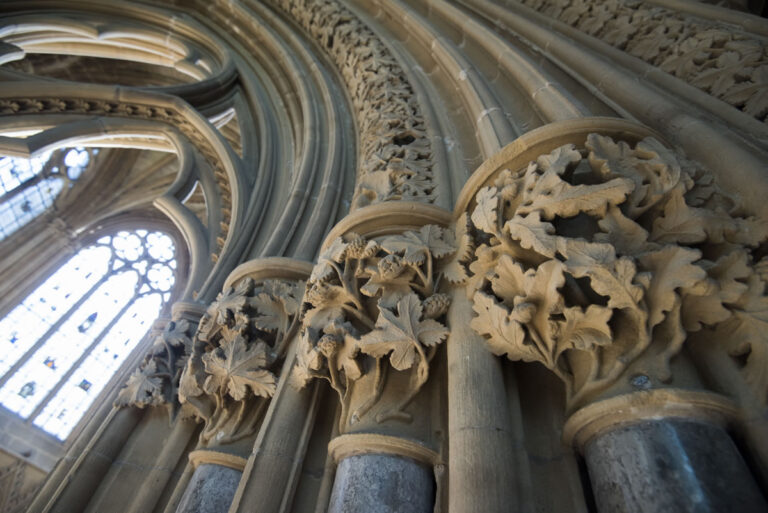 Chapter House multiple capitals 768x513