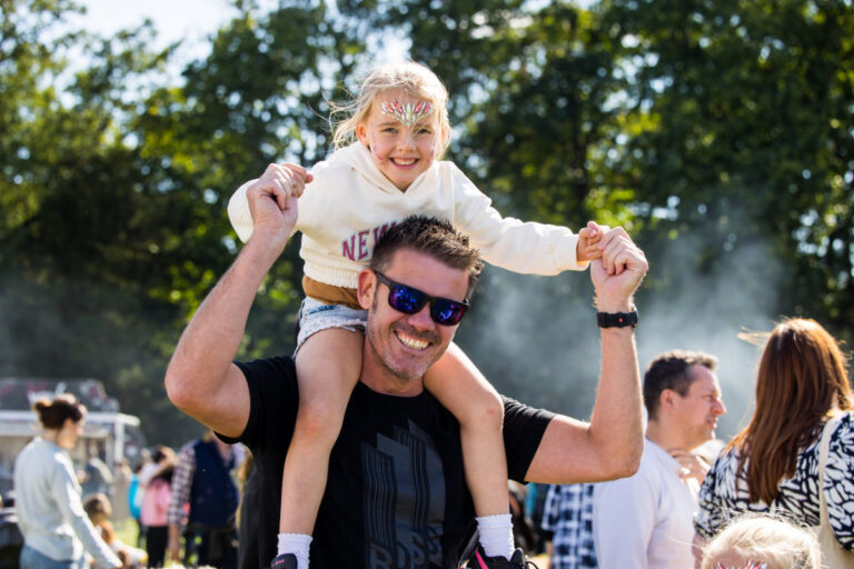 Man with daughter 768x512