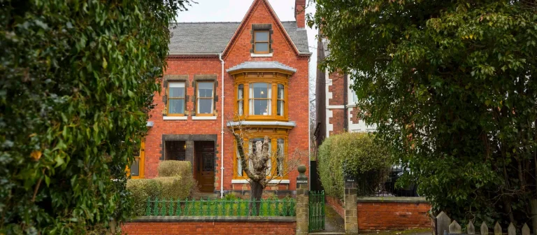 mr straws house nottinghamshire 1388723.jpg 768x336