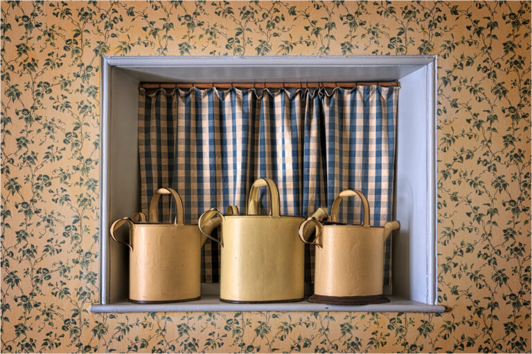 Bathroom cans 768x512