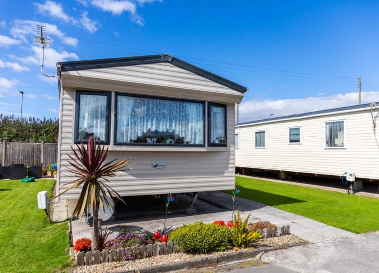 Diamond Merrybee Static caravan holiday homes brean1 1024x737 1 768x553