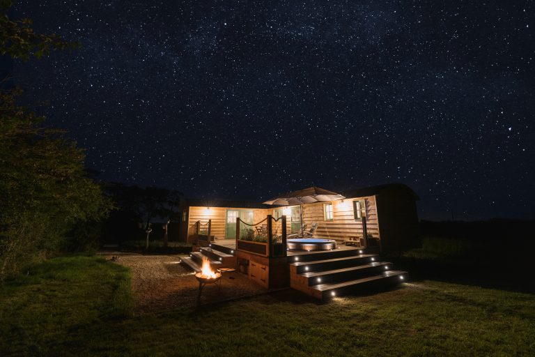 night1 768x512 1