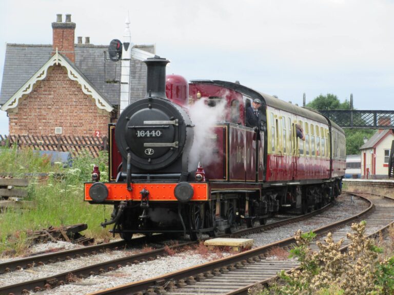 Jinty 768x576