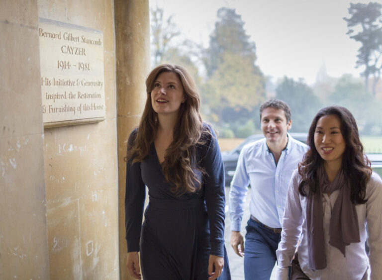 Visitors to No.1 Royal Crescent. © No.1 Royal Crescent Bath Preservation Trust 768x563