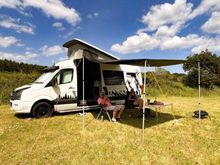 Image campervan awning 768x576