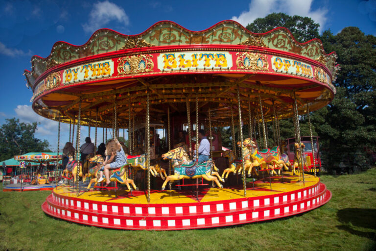 The Gallopers 768x512