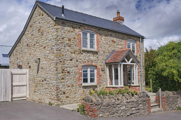 stone cottage702 768x511